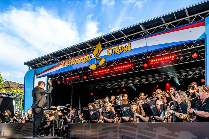 vierdaagse orkest wijchen dick vogelzang
