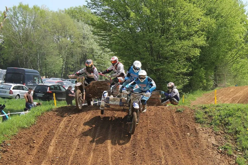 motocross-3811769_1280