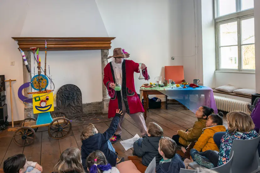 Professor Bombastix Kasteel Hernen