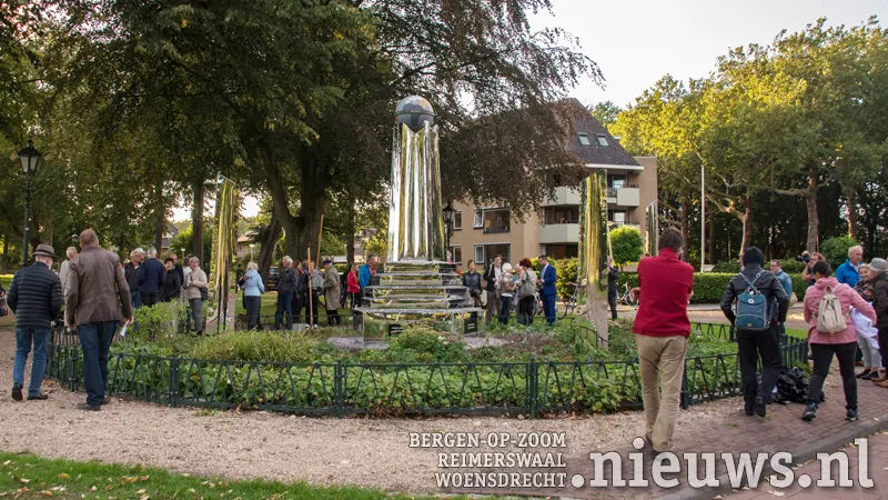 20180907 boz reflex monument 000