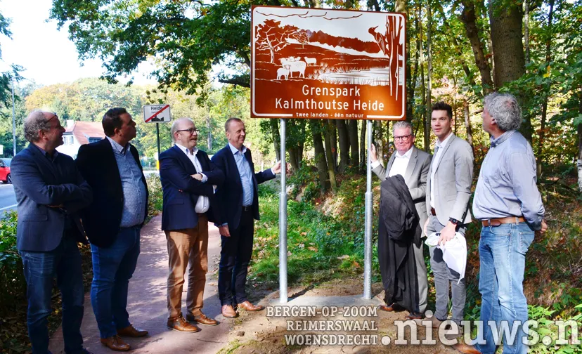 20181009 sta onthulling grenspark gebiedsbord 001