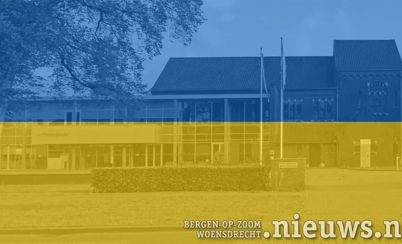 20190829 jkr hoo gemeentehuis oekrainevlag 001b