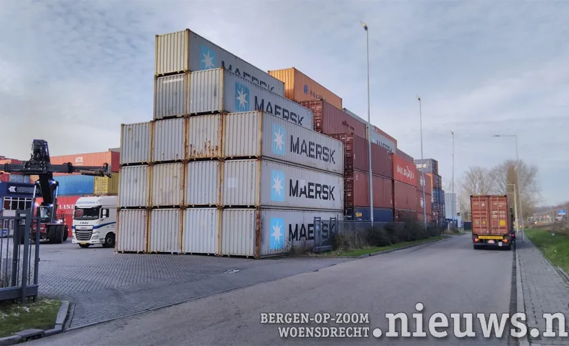 20211222 vin alg containers 002b