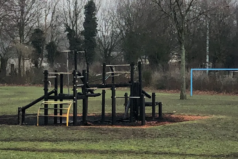 brand jaarwisseling speeltoestel woensdrecht