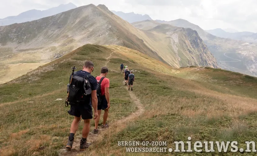 chrisbonis kosovo dsc3488 01