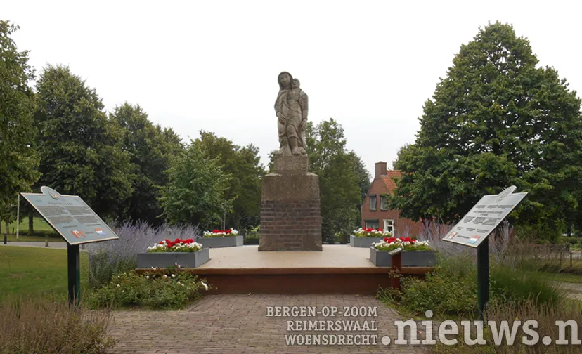 jkr woe monument 001 896 504