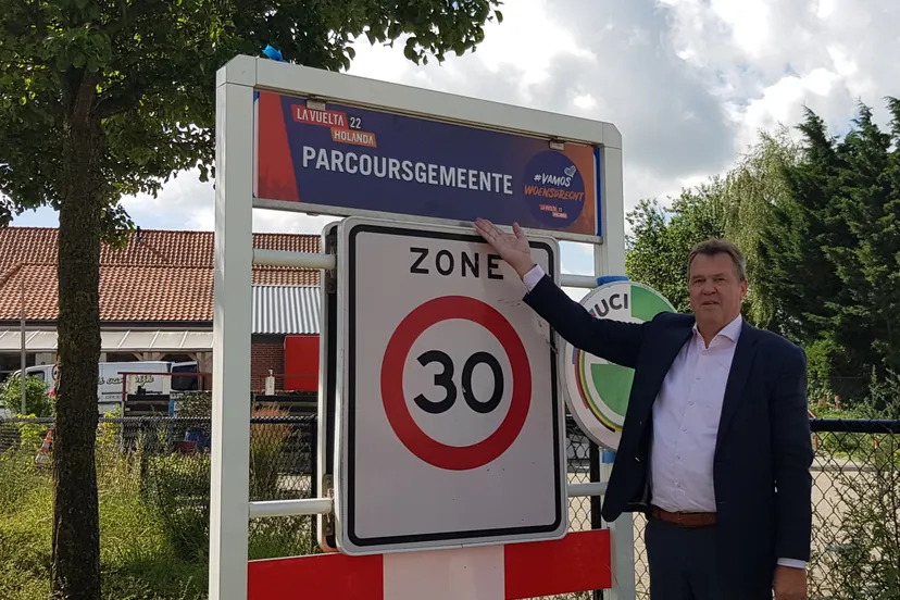 wethouder schuurbiers met kombord