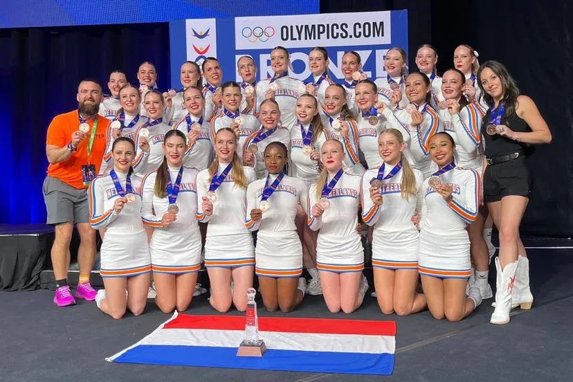 20250425 cheerleading