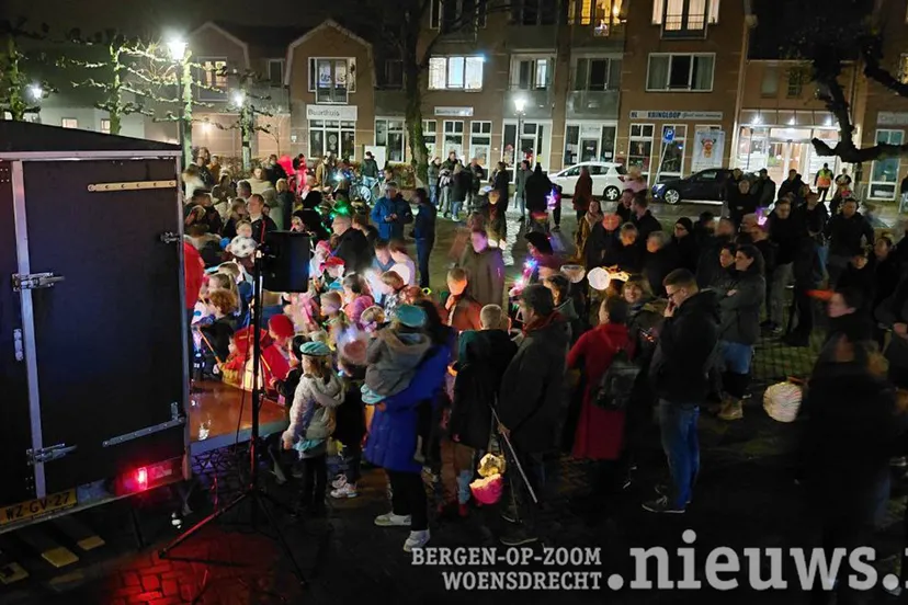 20251115_Ann_Woe_lampionnen_001