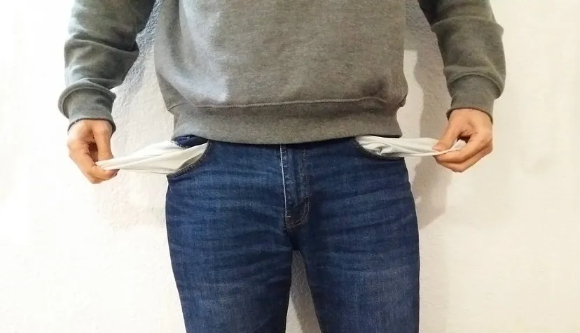 broke 4765739 960 720 1