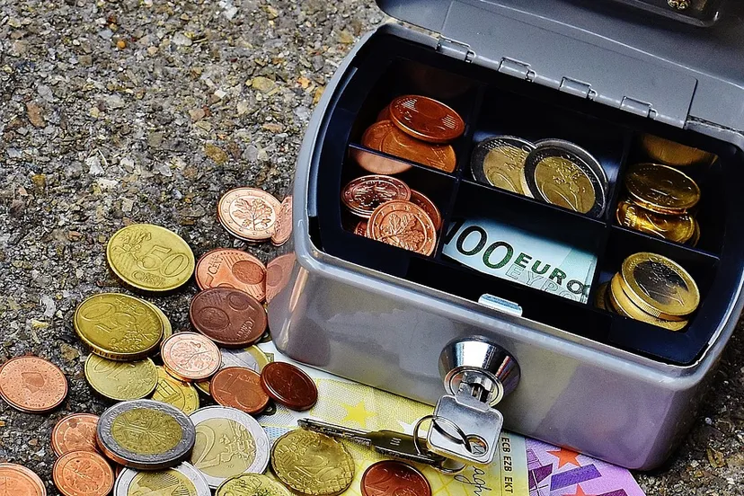 cashbox 1642995 960 720