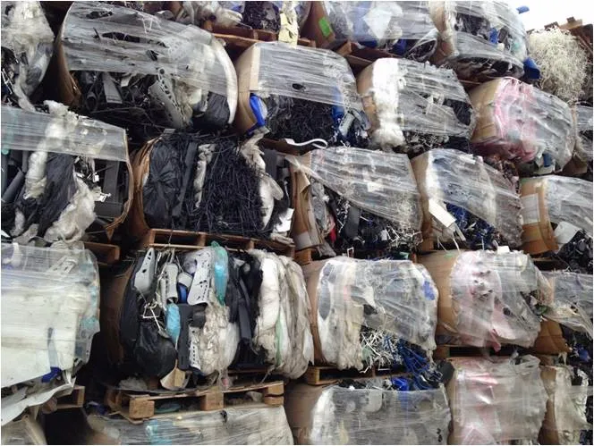 mix plastic na scheiding van goed plastic