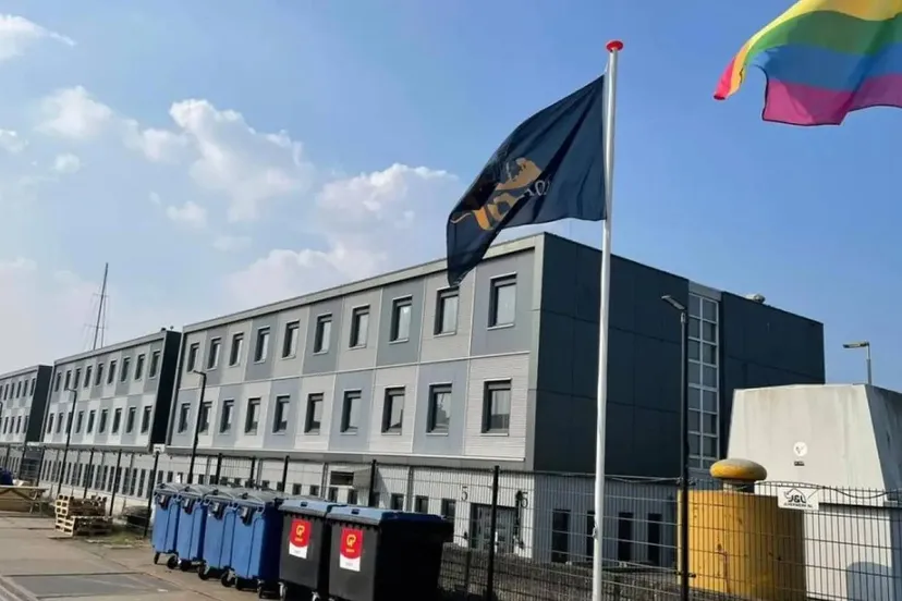 Opvangschip-Zaanstad-Rijshoutweg_2024