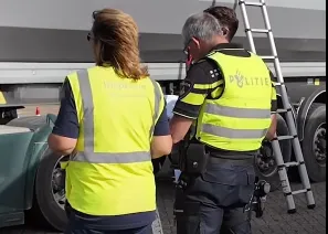 Screenshot_20251006_152308