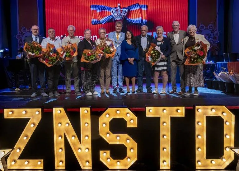 002-Lintjes-Zaanstad-2026-Groep-1-768x550