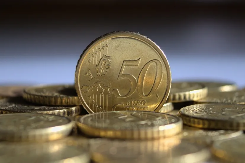 shutterstock 2399033173