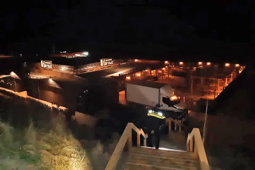 168666192 3822074554548935 8600524297312638019 n far out