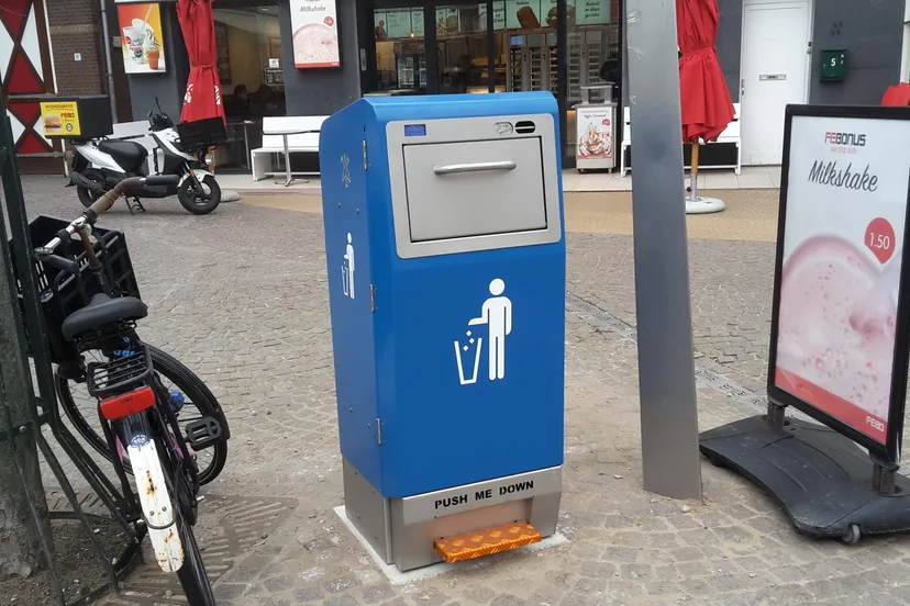 afvalbak kerkplein zandvoort jaap koper