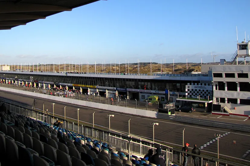 circuit park zandvoort paddock sarah kudling wikipedia cc by sa 30