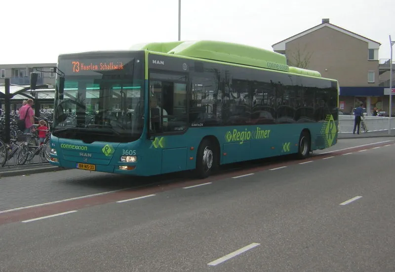 connexxion man 3605 lijn 73 wikimedia combino ss by sa 12