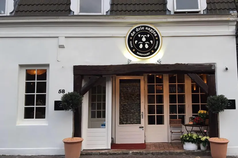 entree drie aapjes facebook