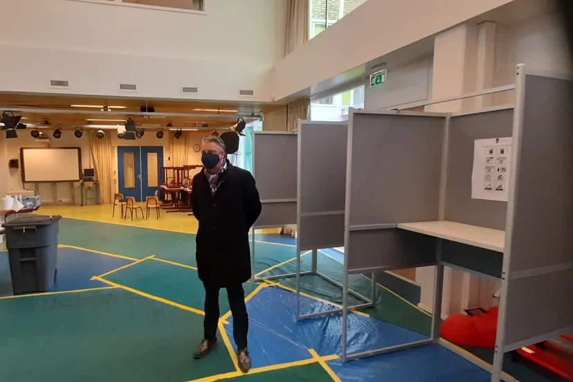 stembureau met david moolenburgh jaap koper