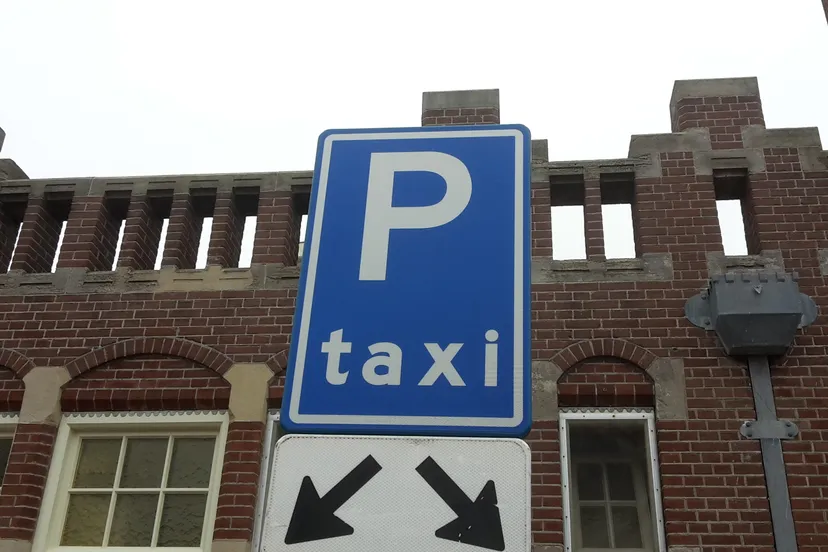 taxistandplaats stationsplein jaap koper