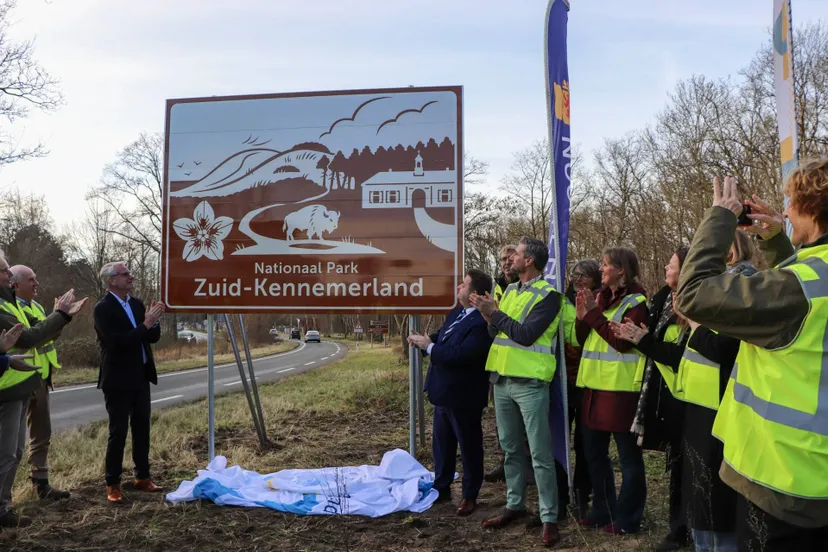 Onthulling-bord-Zeeweg
