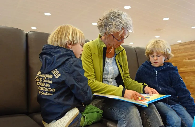 for reading 796375 960 720