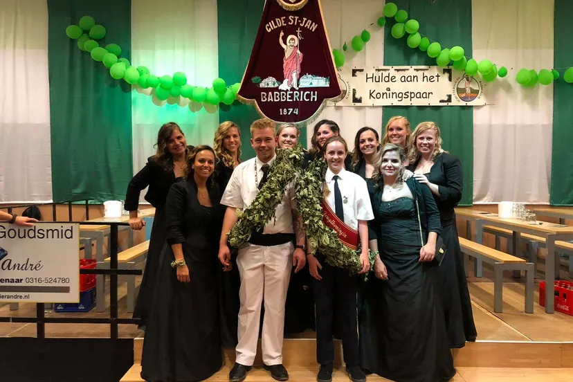 schut198815887 1021717995233411 2339145378126741488 n