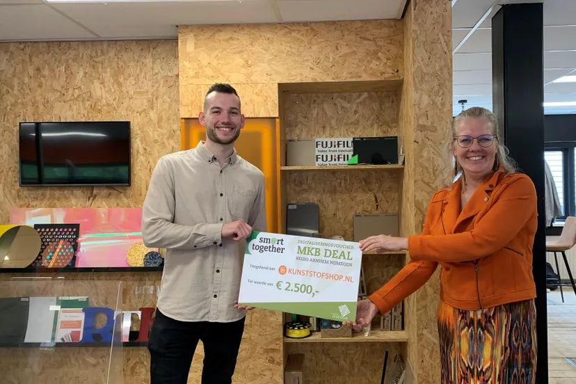 uitreiking smart together digitaliseringsvoucher