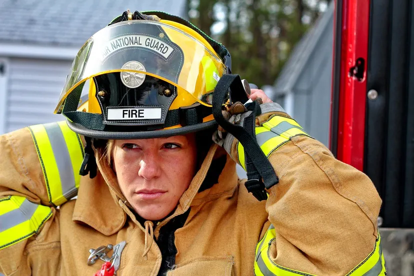 woman fire fighter 958266 960 720