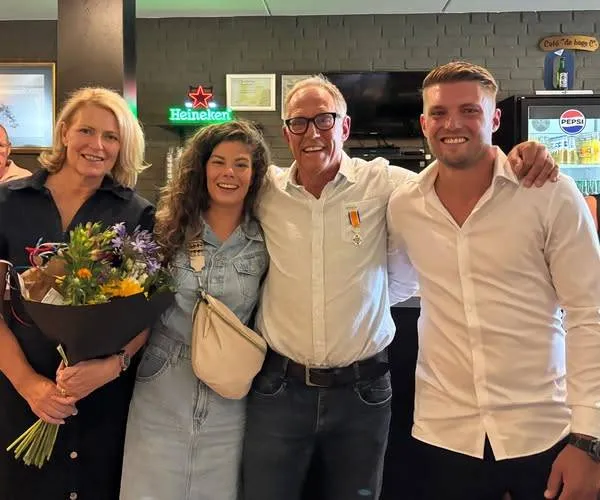 onderscheiding517115786_1046374067667676_9058867875045404048_n