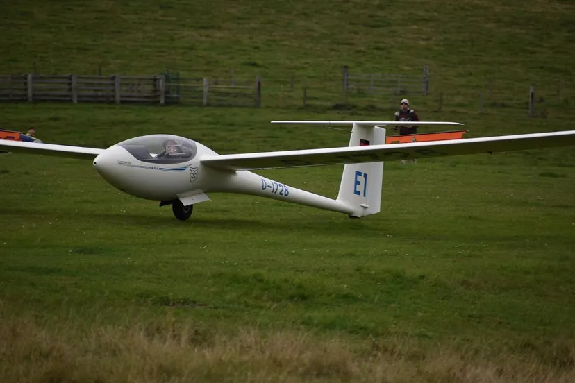 glider-6678802_1280