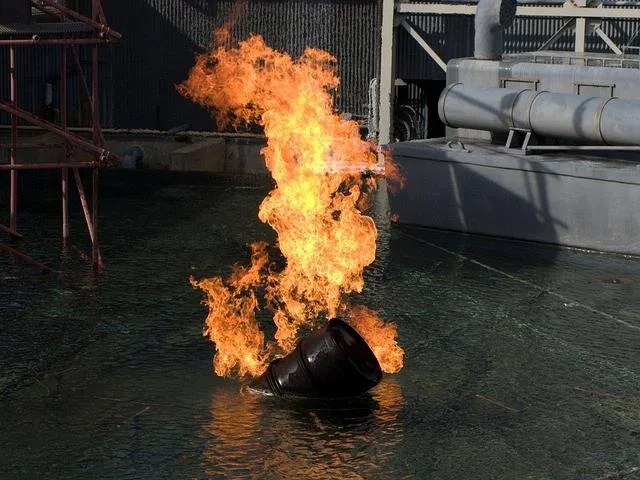 explosiepublicdomainpictures-fire-2265_640