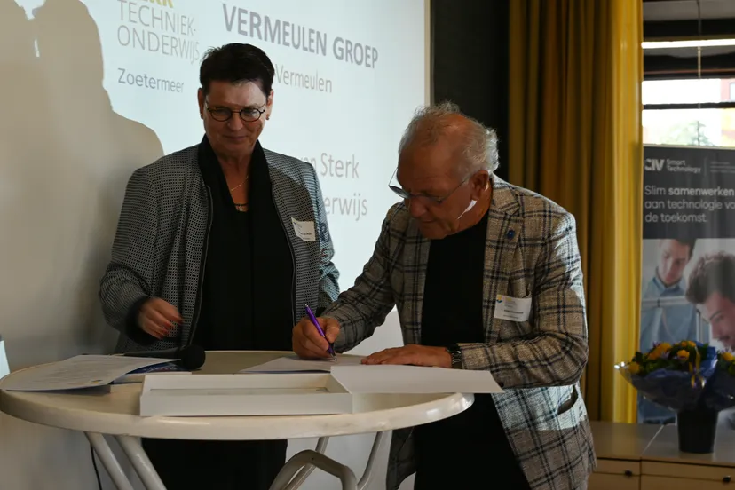 20211004 albert vermeulen ondertekening