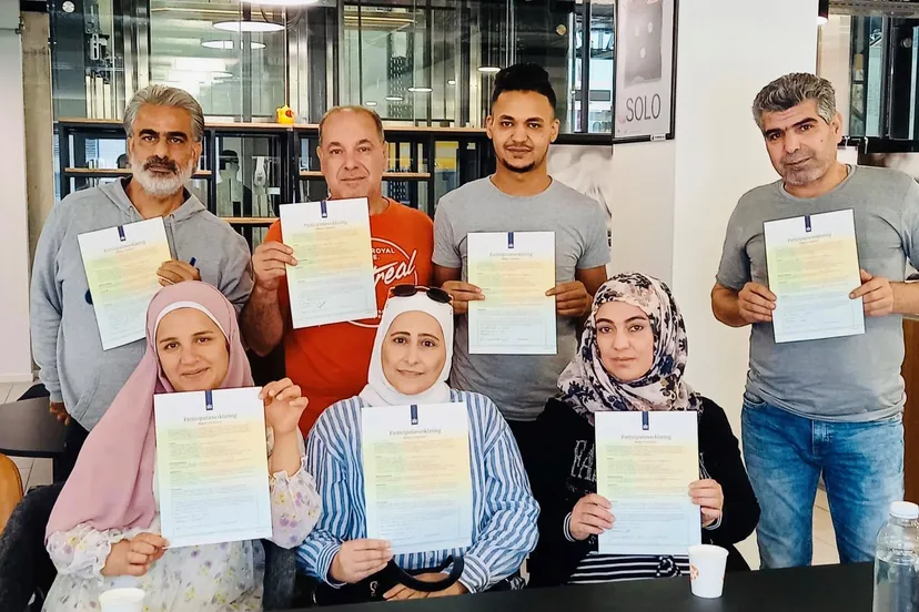 feestelijke afsluiting participatieverklaringstraject foto stichting piezo