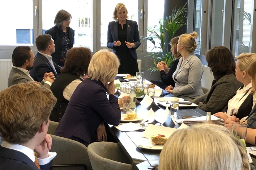 foto delegatie moskou bezoekt dutch innovation park