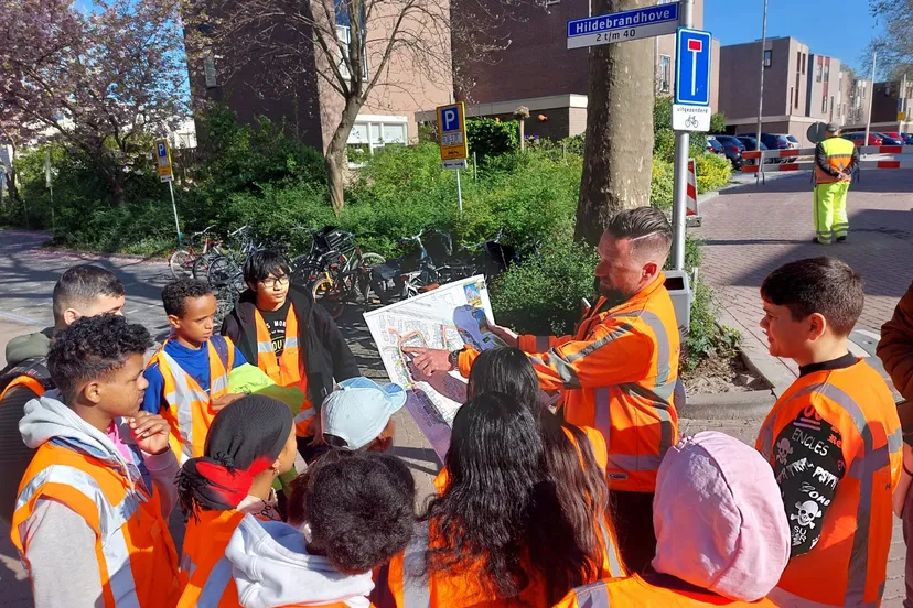 jongeren talentenacademie onc op werkbezoek bij habo gww fotograaf stichting piezo