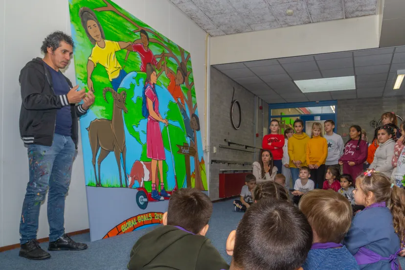 onthulling muurschildering nooz regenboog foto 2 fotograaf jeroen stahlecker