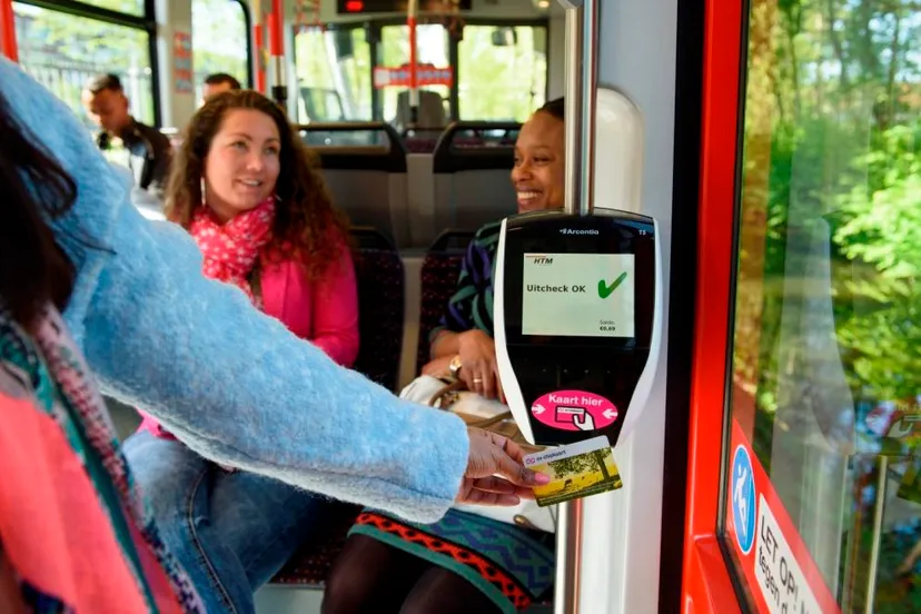 181121 foto kaartlezer voor ov chipkaart13666