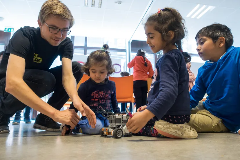 2017 05 10 digital art lab workshops bij piezo 8