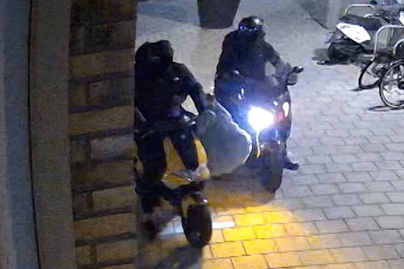 230704 team inbraak cigo scooters samen