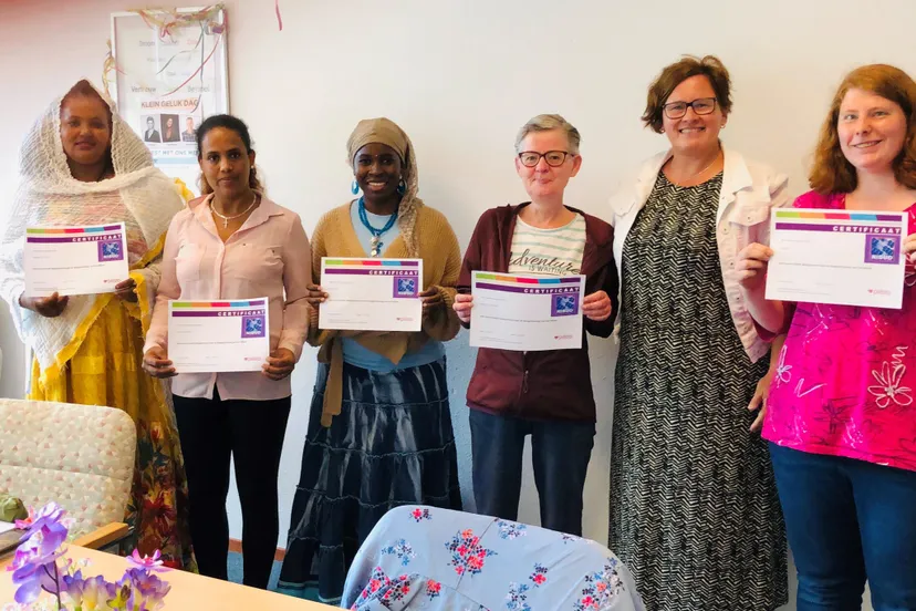 afsluiting budgettraining met certificaten fotograaf stichting piezo