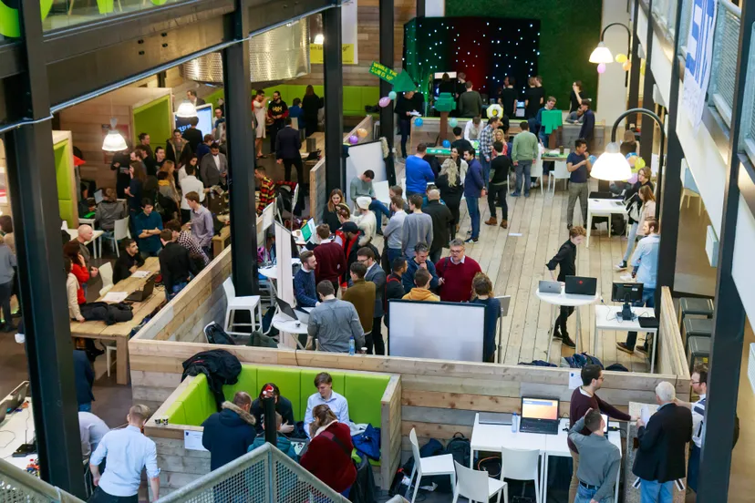 afstudeerders gamen voor een betere wereld