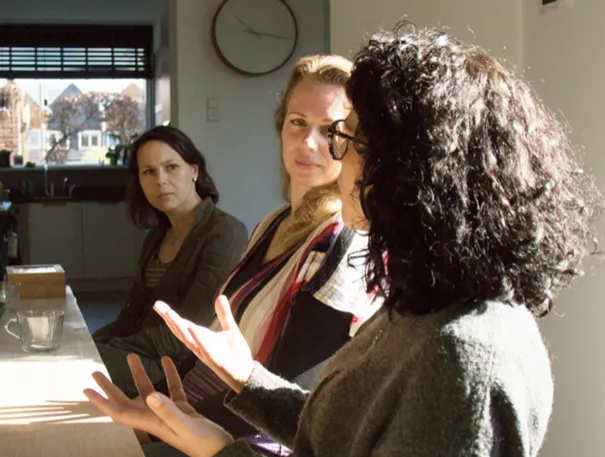 andere ouders ontmoeten en opvoedervaringen delen fotograaf jettie scholten