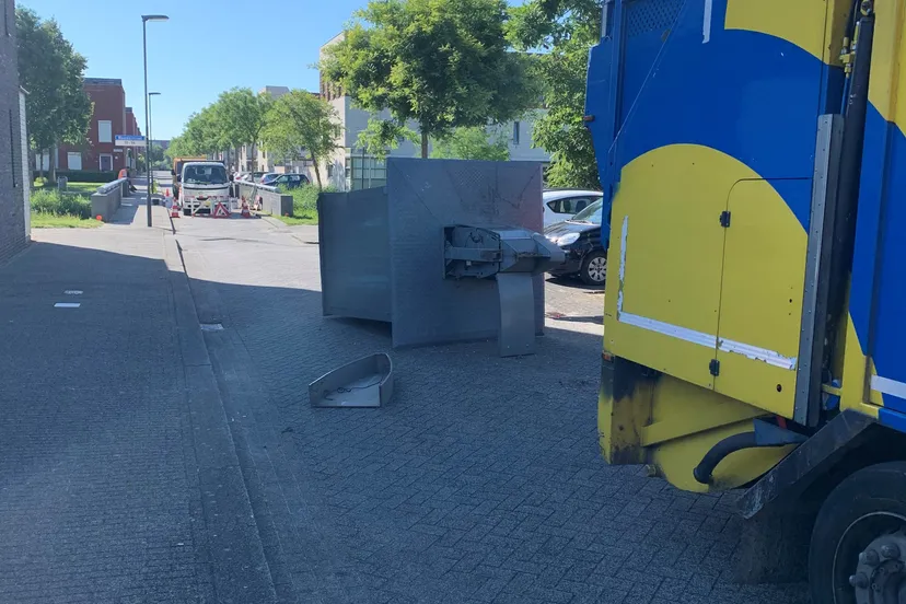 container e1593076745721