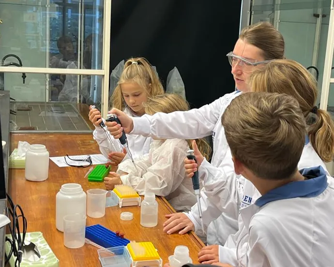 de piezo talentenacademie start in januari met beroepen in de wetenschap en horeca foto stichting piezo