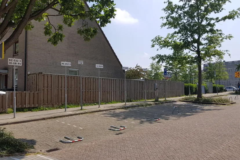 foto gereserveerde parkeerplekken copyright pvda19188