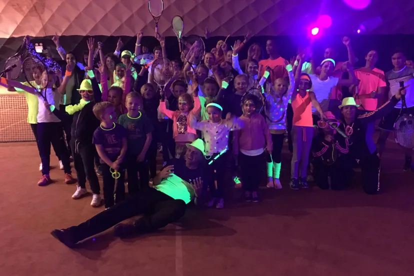 glow in the dark 2018